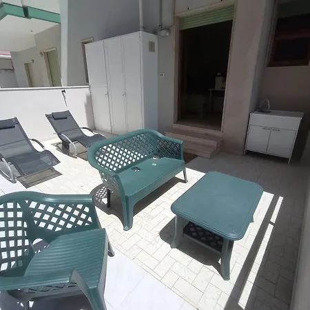 Bed & Breakfast Lungomare Galilei 3*